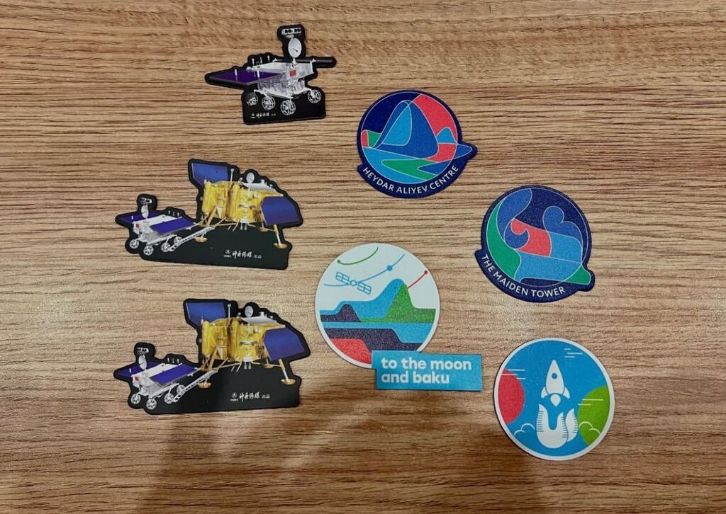 Maqnitler 1 ededi 1 manat hamisi birlikde 5 manat