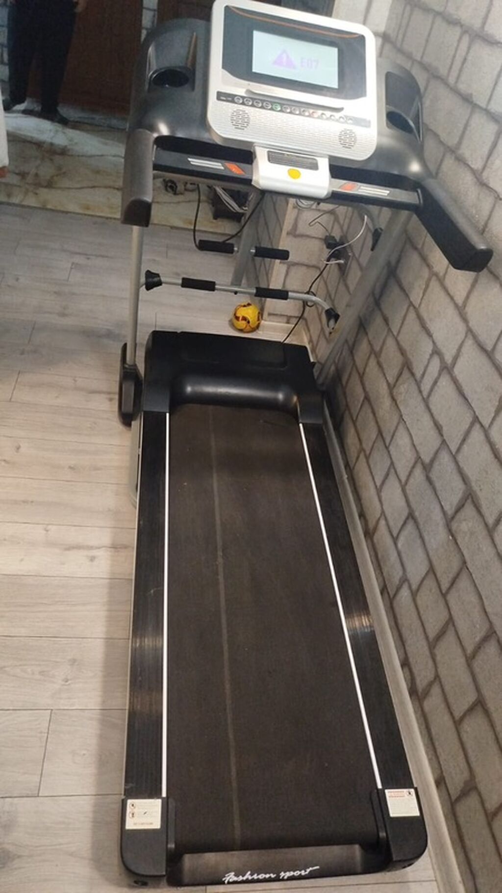 Çox az işlənmiş Qaçış trenajoru – elektriklə işləyən, çoxfunksiyalı