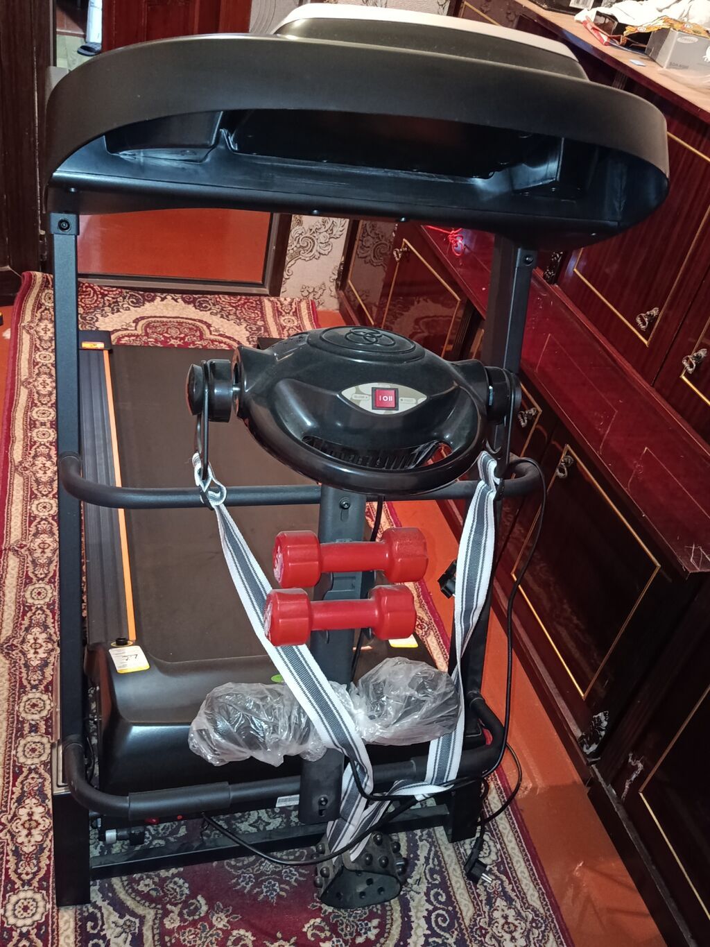 Elektrikli qaçış trenajoru - Güclü motor və enli qaçış səthi: evdə