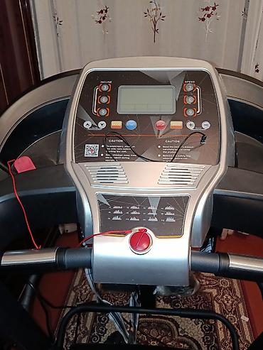 Elektrikli qaçış trenajoru - Güclü motor və enli qaçış səthi: evdə - şəkil 5