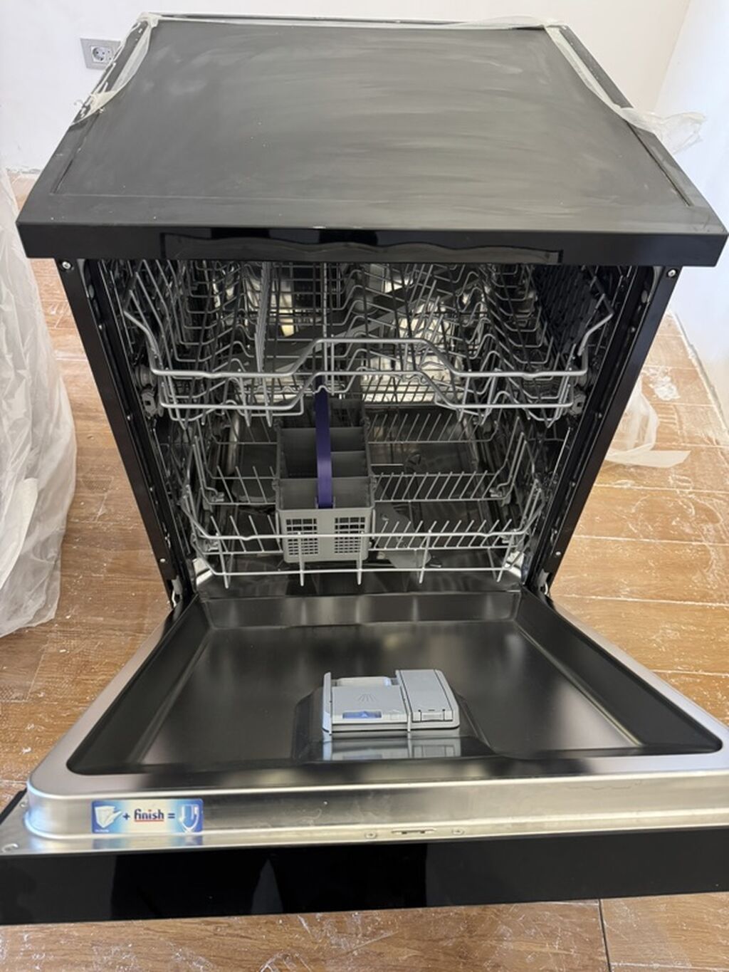 Qabyuyan maşın Beko, Tam qabaritli (60 sm.), Ayrıca dayanan