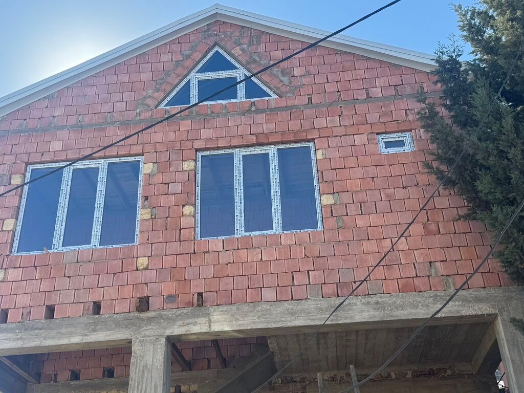 Yeni İkiqat şüşə paketi Plastik pəncərə, Еni: 160 sm, Uzunluğu: 140 sm, Pulsuz quraşdırma