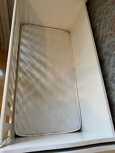 Oğlan və qız üçün, Dördbucaq, Beşik, Matras ilə, Yellənmə mexanizm ilə - şəkil 4