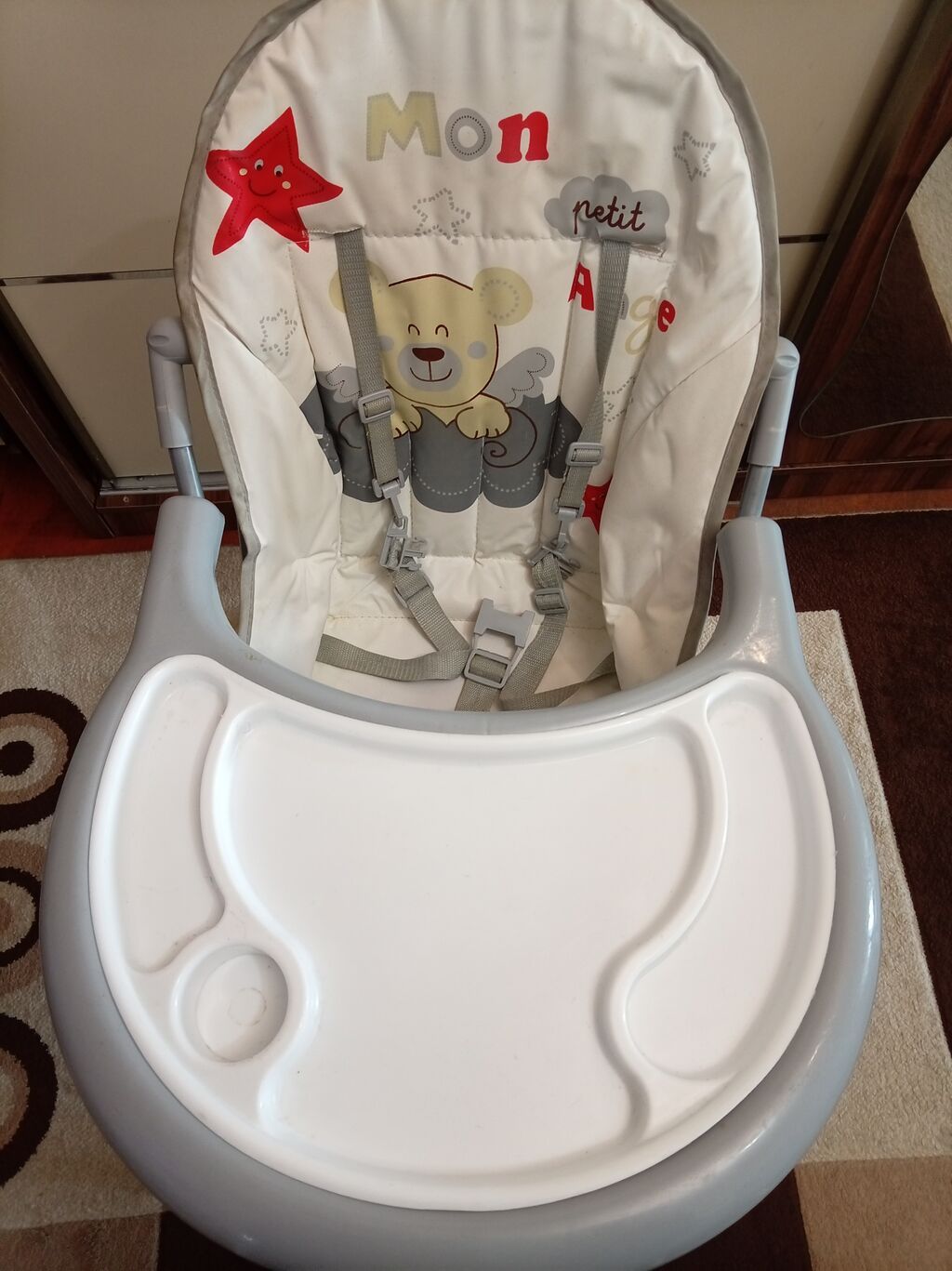 Uşaq yemək stulu - Rəng: boz-ağ gama - Önündə geniş çıxarılan/plastik