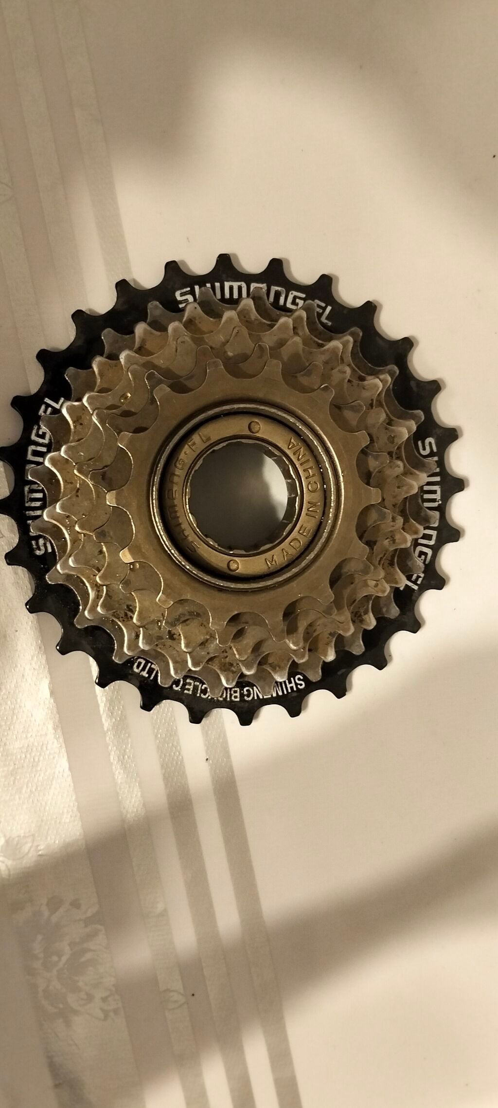 Salam 7 dişli az işlenmiş arxa ULDUZ satılır Ünvan: MASAZIR