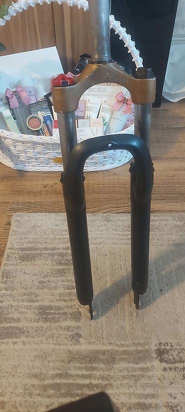 Salam bunu təzə yuyub rəngləmişəm amma qızıl rəngi biraz sürtülüb - şəkil 2