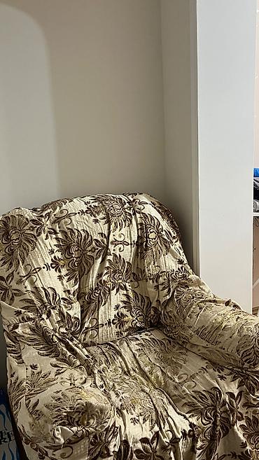 PULSUZ VERİLİR!! 2 Kreslo 1 divan Divanın üstündə biraz cırıq var - şəkil 5