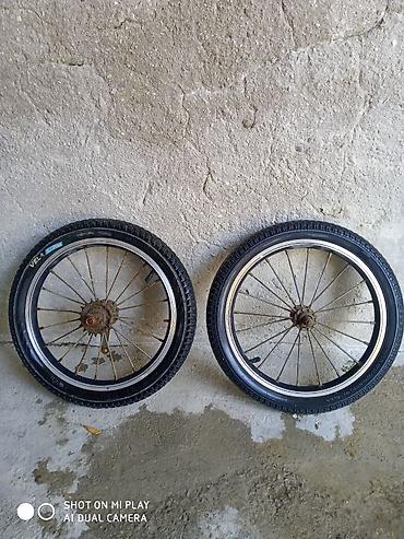 İki ədəd təkərli velosiped təkəri. Hər bir diskdə 28 mil var və qara - şəkil 5