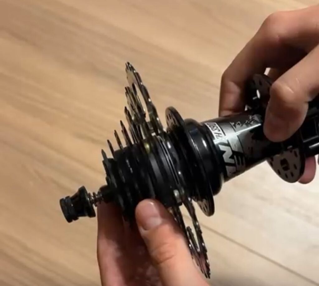 Tanke-TH-390 115 manata almışam velosipedi sürmürəm deyə satıram -