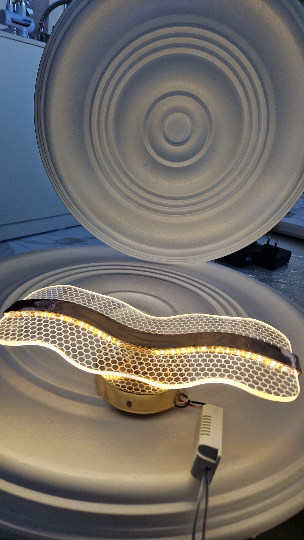 Müasir LED dekorativ bra-lar (divar lampaları) - Dizaynlar: dalğalı