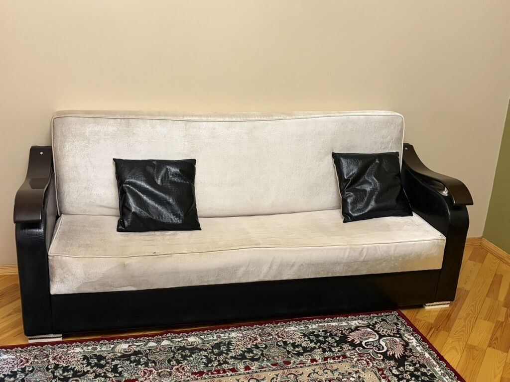 İşlənmiş, Klassik divan, 2 kreslo, Bazalı, Açılan