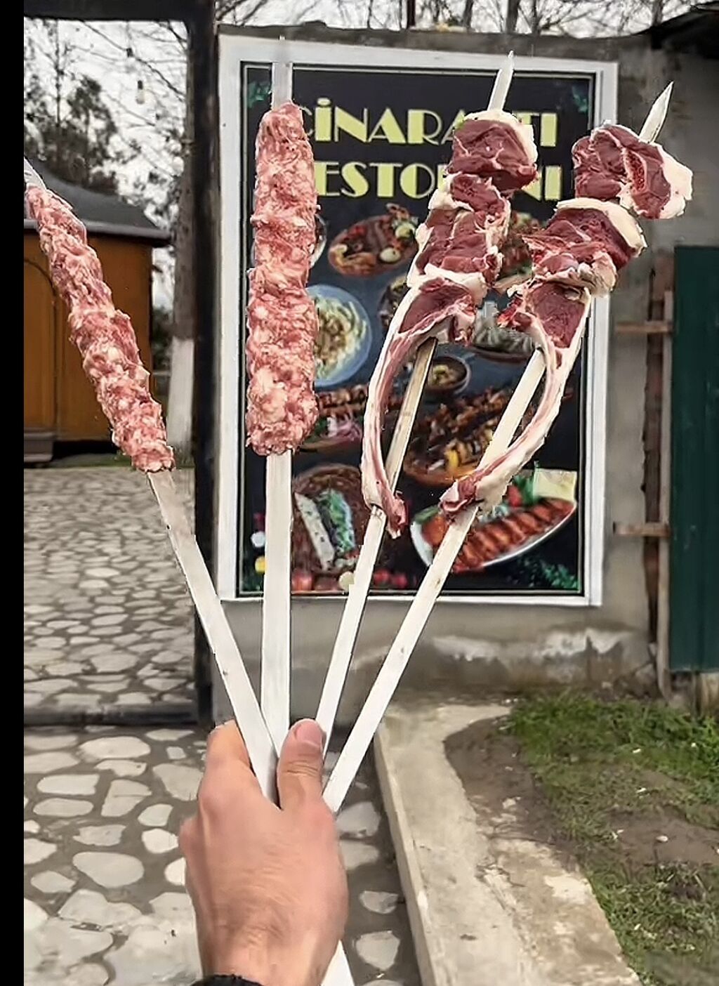 Ofisiant tələb olunur, Restoran, Gündəlik ödəniş, 18-29 yaş, Təcrübəsiz