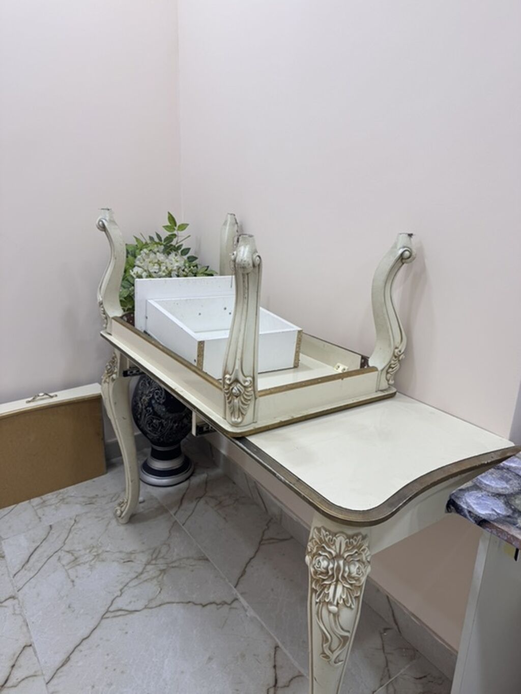 Mebel dəsti – 3 ədəd iş/kompüter masası - Klassik naxışlı