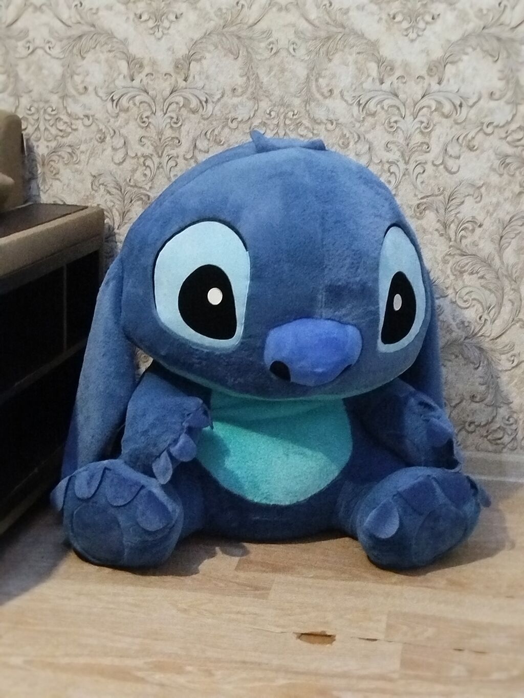 Böyük ölçülü yumşaq oyuncağ – mavi “Stitch” personajı - Material