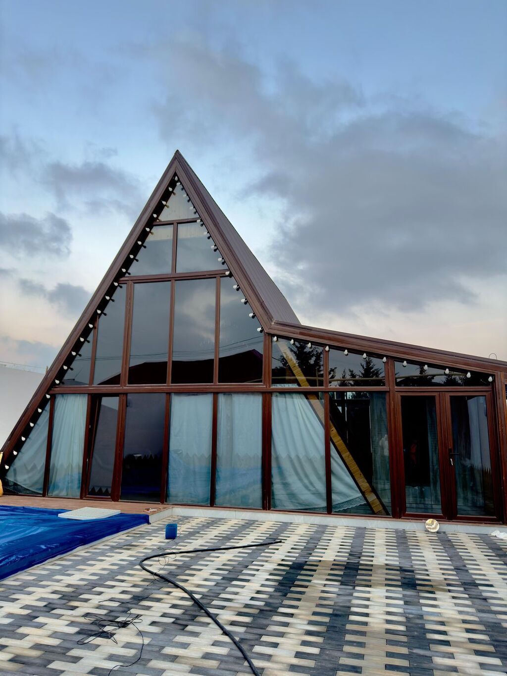 120 kv. m, 4 otaqlı, Kombi, Qaz, İşıq