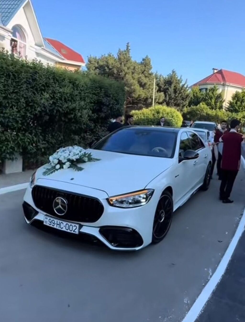 Premium toyota və kirayə avtomobil parkı – tədbirlər, gəzintilər və