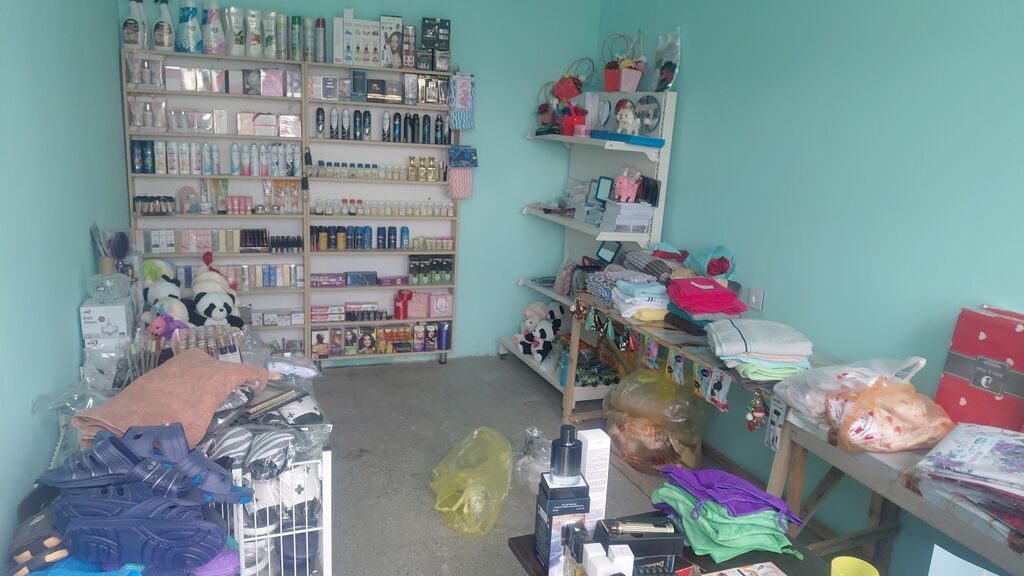 Məişət və şəxsi qulluq malları geniş seçimi - Gündəlik kosmetika və