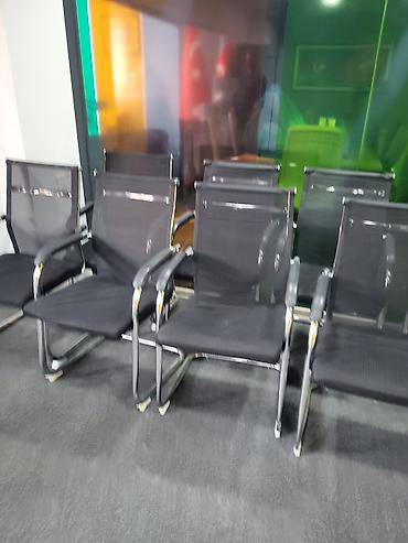 Ofis qonaq/konfrans stulları – mesh arxa hissə və yumşaq oturacaq - - şəkil 3