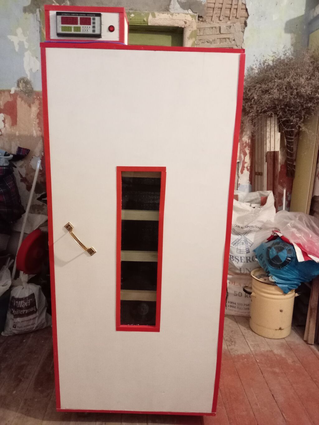 İnkubator 1000 yumurtalıq zakasla yigilir tam afdamat isdeyeyir unvan