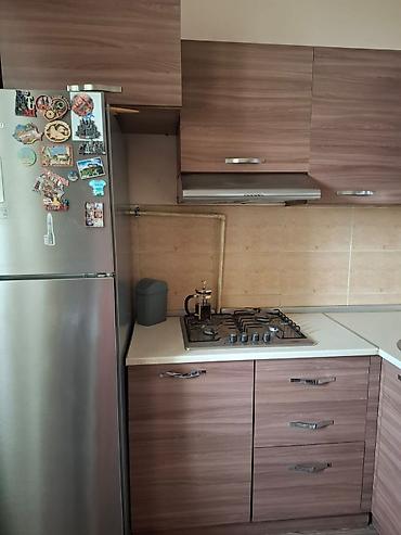 Mətbəx mebeli dəsti – L formalı, ağac teksturalı fasadlarla - Üst və - şəkil 4