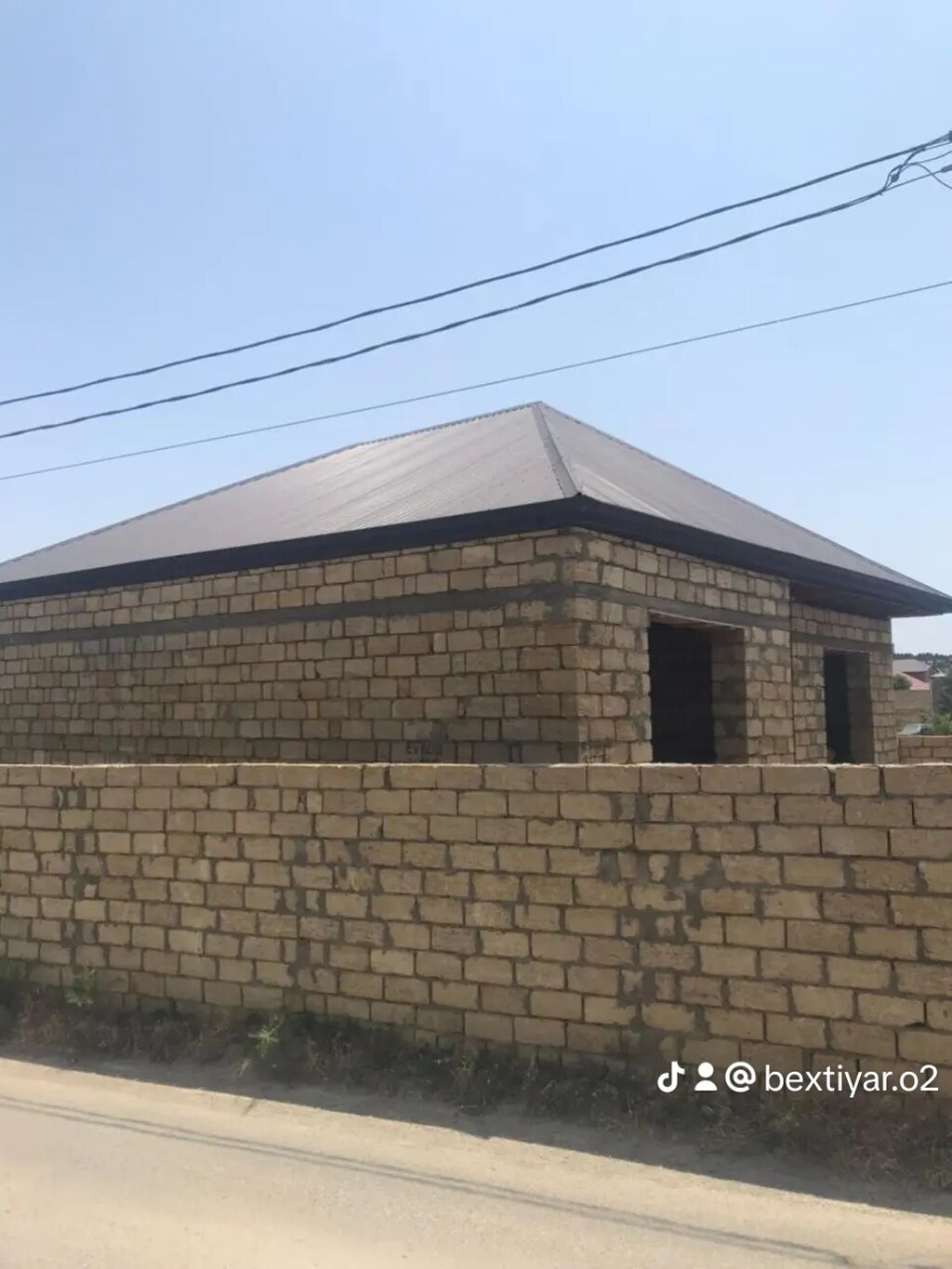 Xidmət: Dam örtükləri və tikinti işləri Təklif etdiklərimiz - Hər növ