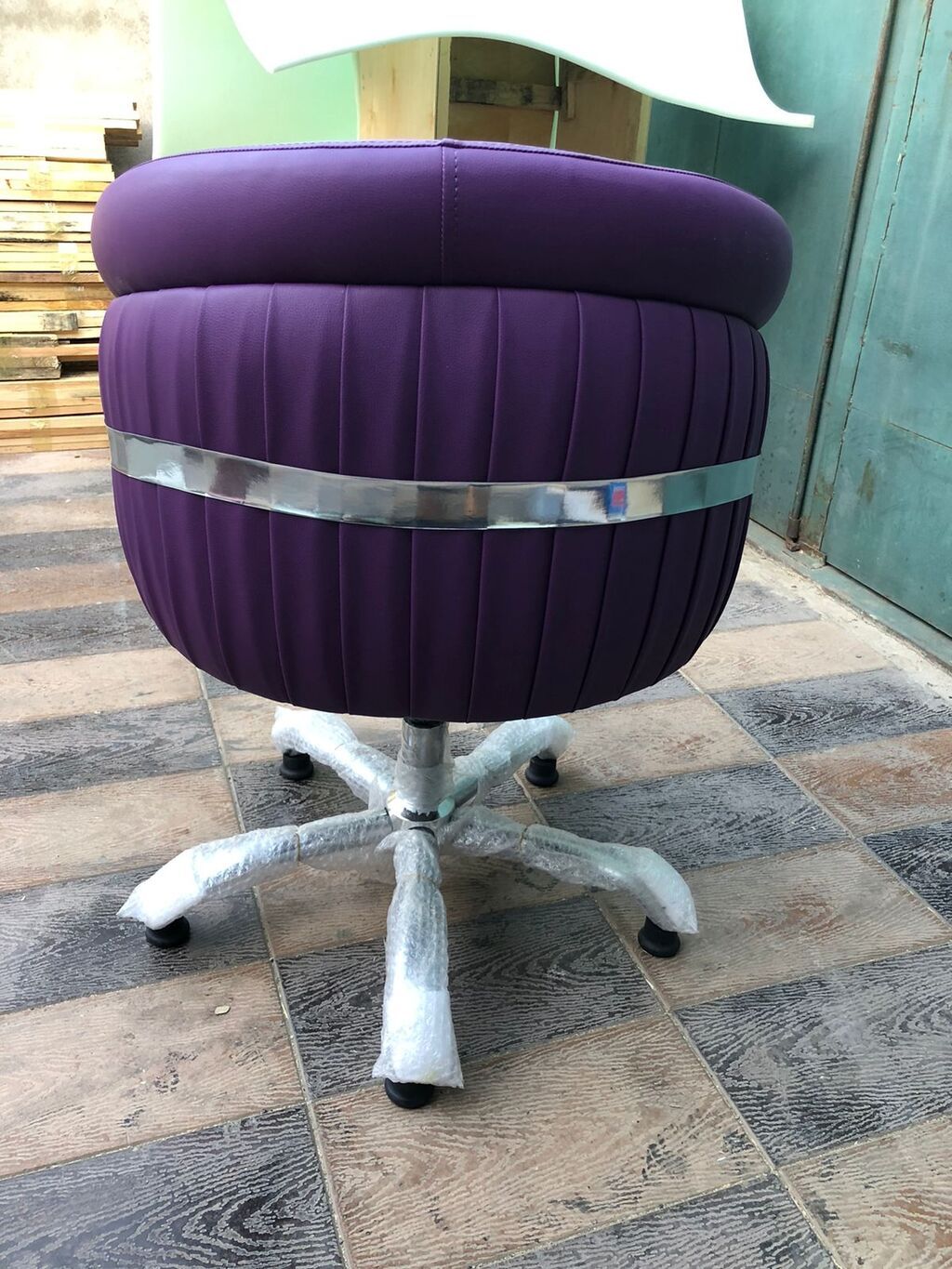 Yeni, Saş kəsimi kreslosu