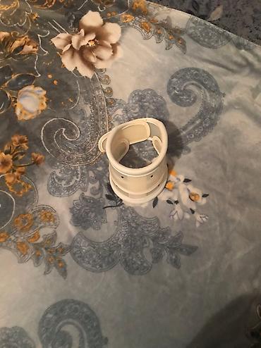 Boyunluq yenidir. İstifadə edilməyib. Ağ rəngdə - şəkil 2