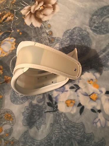 Boyunluq yenidir. İstifadə edilməyib. Ağ rəngdə - şəkil 5