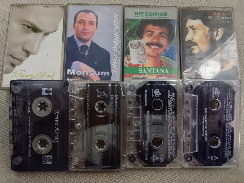 Maqnitofon kasetləri dəsti – 4 ədəd orijinal albom Məzmun: - Emre