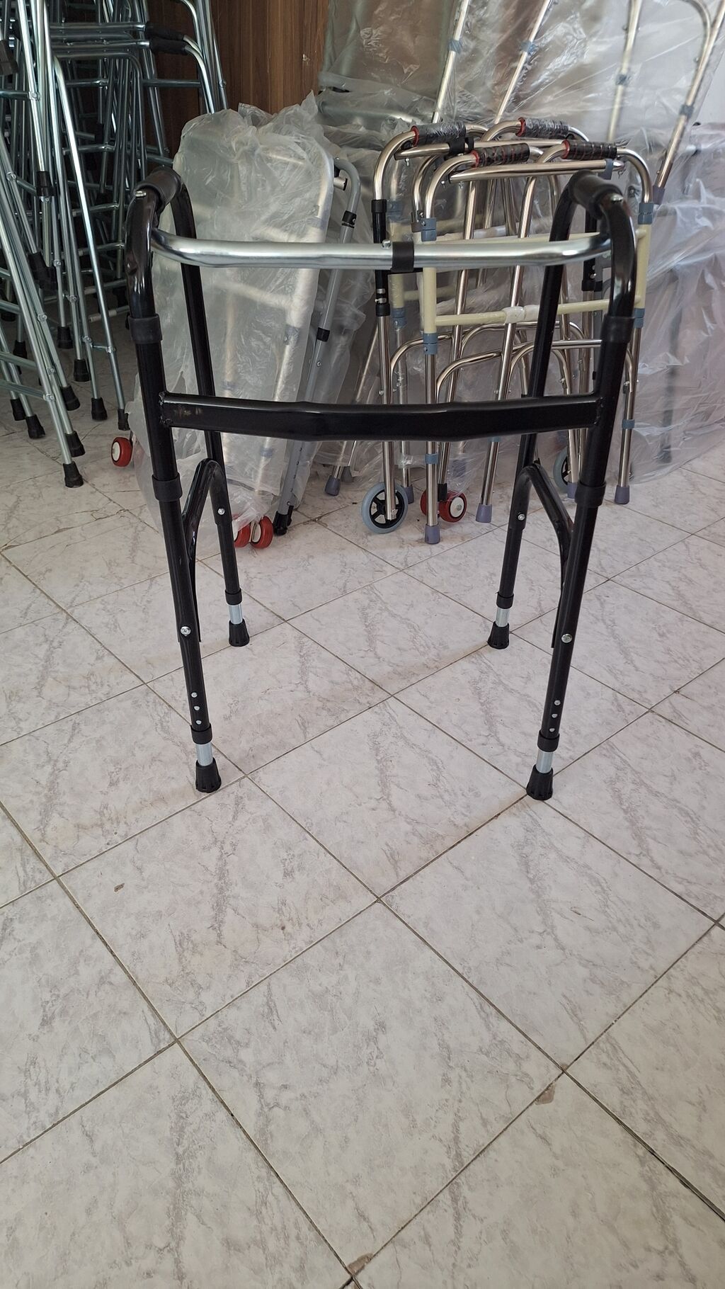 Xadok volker yürtəc xadinok Tənzimlənən hündürlüyə malik, qatlana