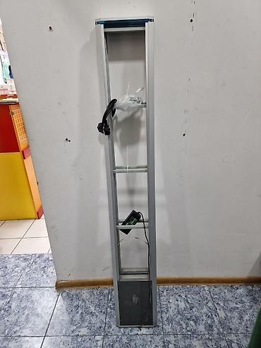 Ogurluq eleyhine siqnalizasiya sistemi, ağ rəngli plastik paltar - şəkil 3