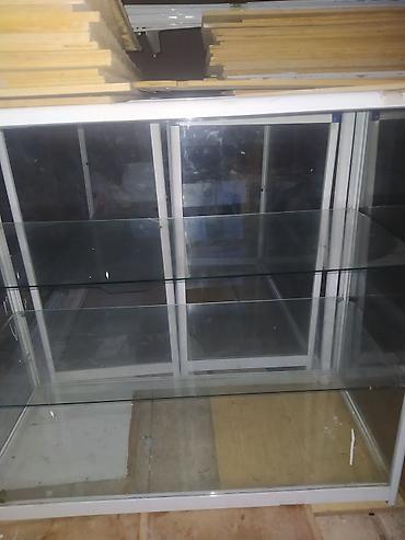 Şüşə vitrin stendləri - Material: Ağ rəngli alüminium karkas, şəffaf - şəkil 2