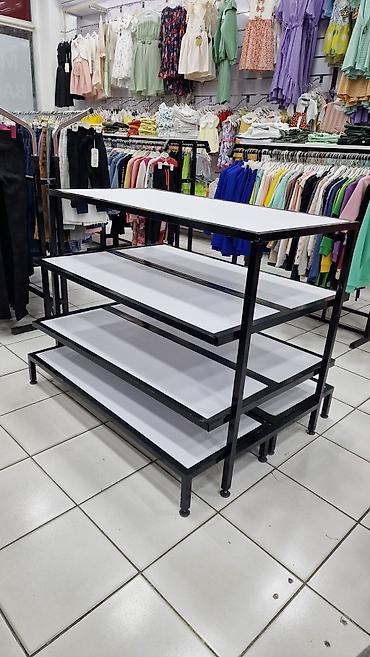 Mağaza vitrin rəfi – 4 mərtəbəli orta ada tipli stend, hərəkətli - şəkil 3