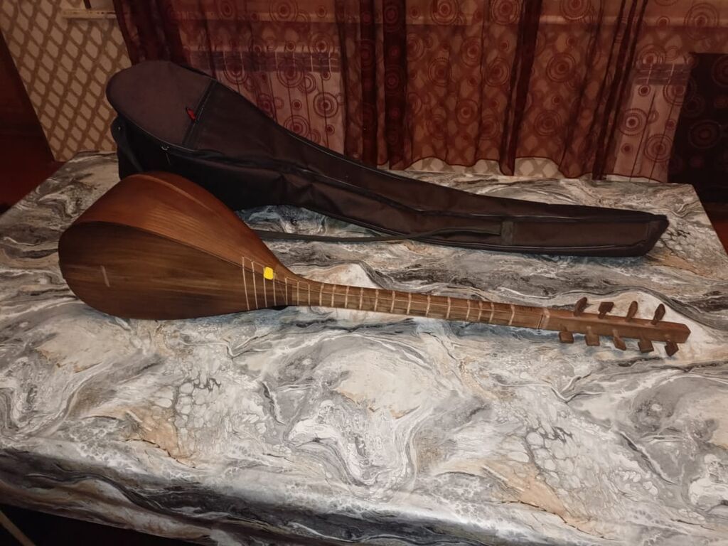 Milli sazdi. Çatıcirigi, flan heçnəyi yoxdur.qiymeti 200.unvan