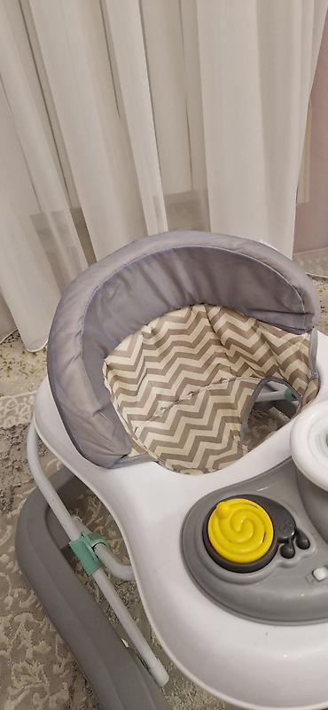 Kidilo uşaq yeriyicisi (walker) - Rəng: boz–ağ, açıq yaşıl detallarla - şəkil 4