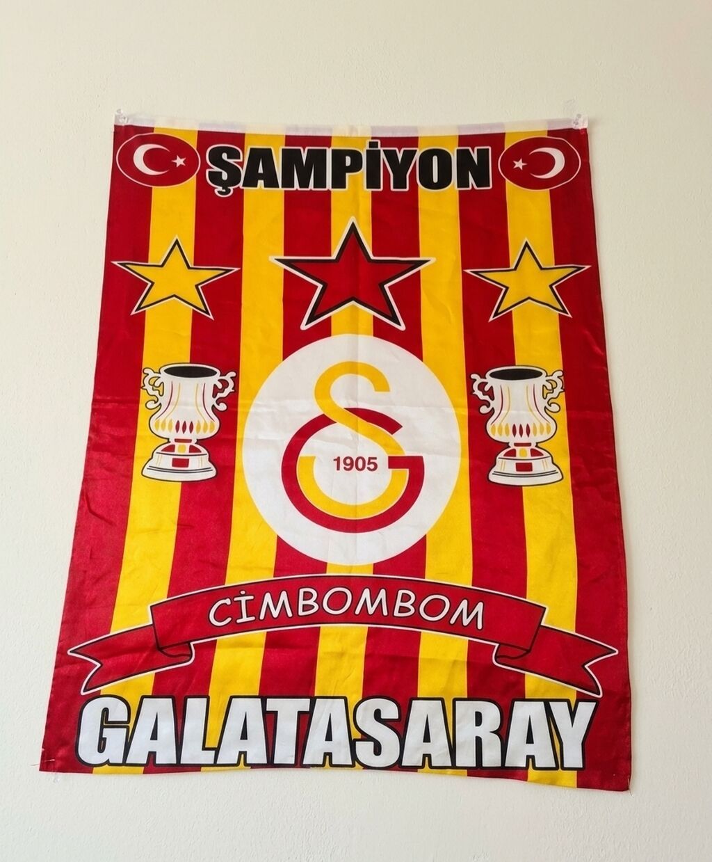 Galatasaray temalı böyük divar bayrağı/posteri - Rənglər
