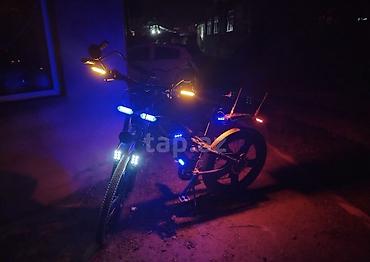 Unikal dizaynlı şəhər/dağ velosipedi – geniş aksesuar və işıqlandırma - şəkil 3