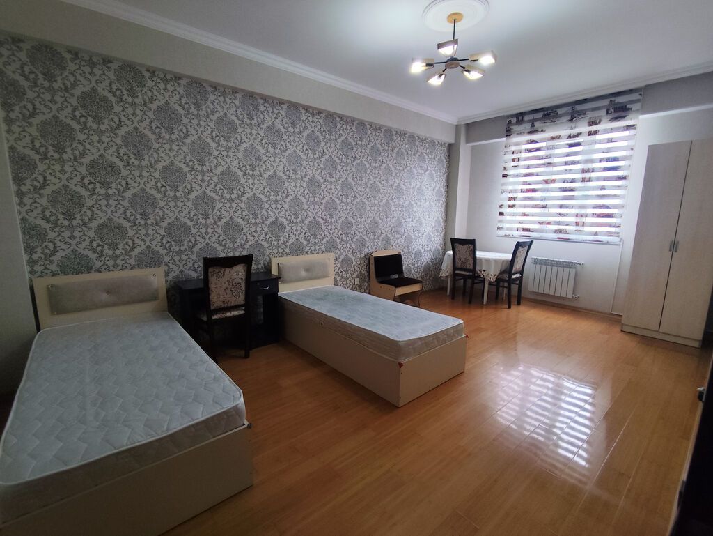 İşıqlı və rahat 1 otaqlı mənzil kirayə verilir! - Ümumi sahə: 50 m² -