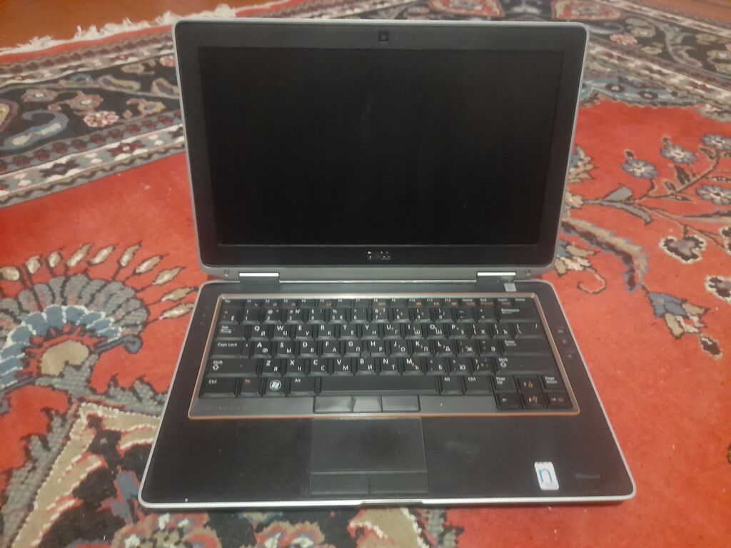 Dell Latitude E6320 noutbuk Texniki xüsusiyyətlər: - Prosessor: Intel