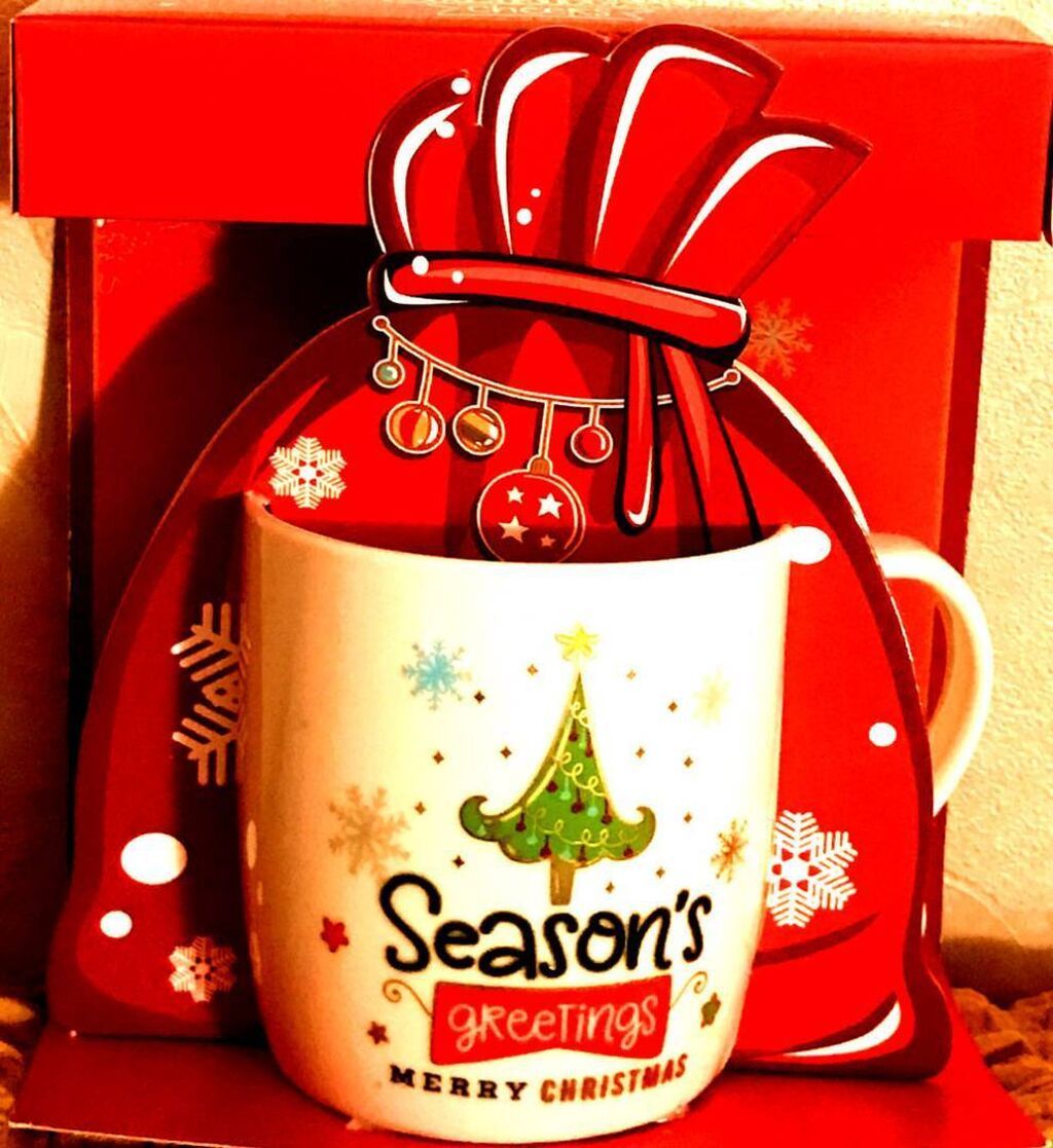 Продается оригинальная, новогодняя кружка "Merry Christmas". Большая
