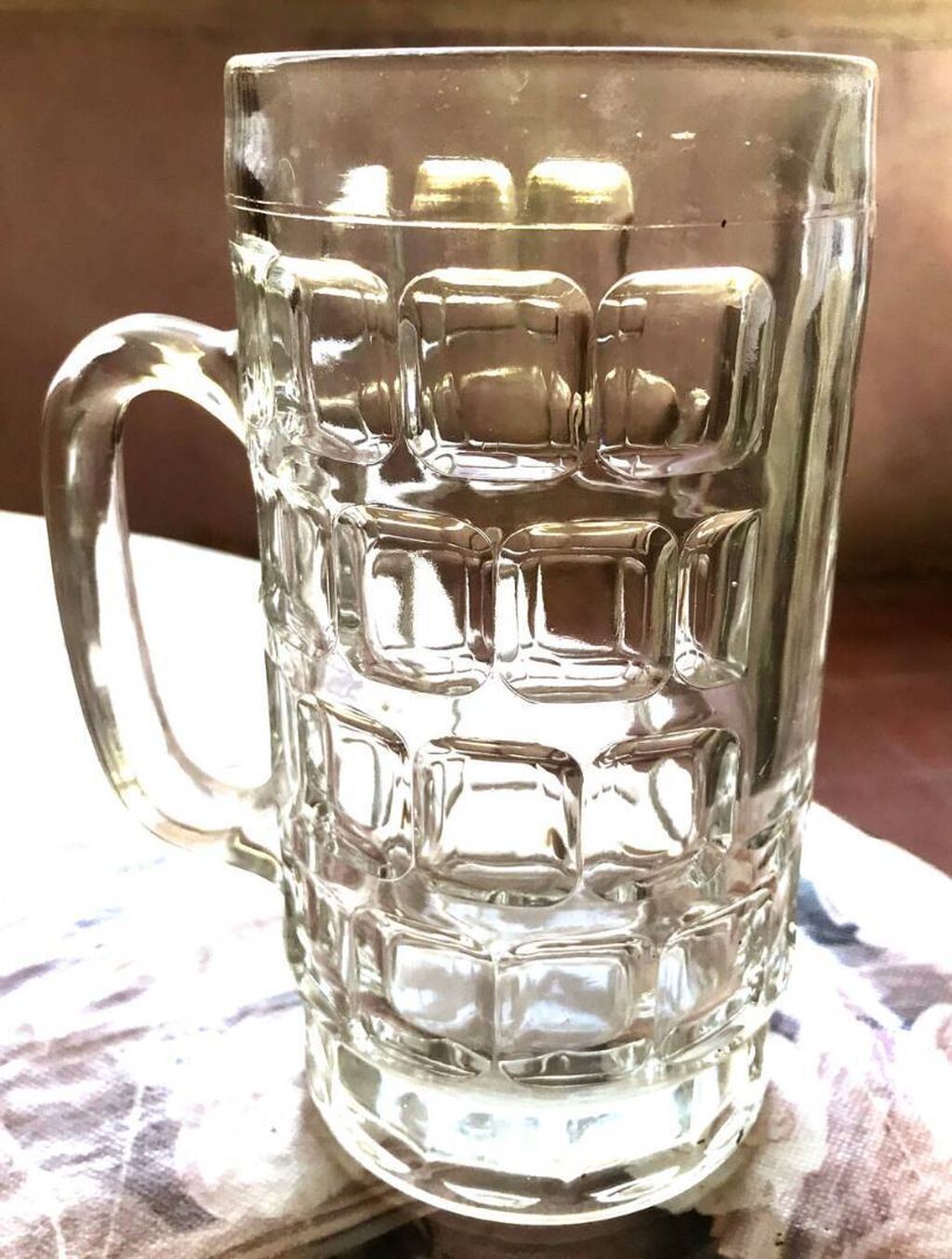 Продается большая, пивная кружка. Времен СССР, но в отличном