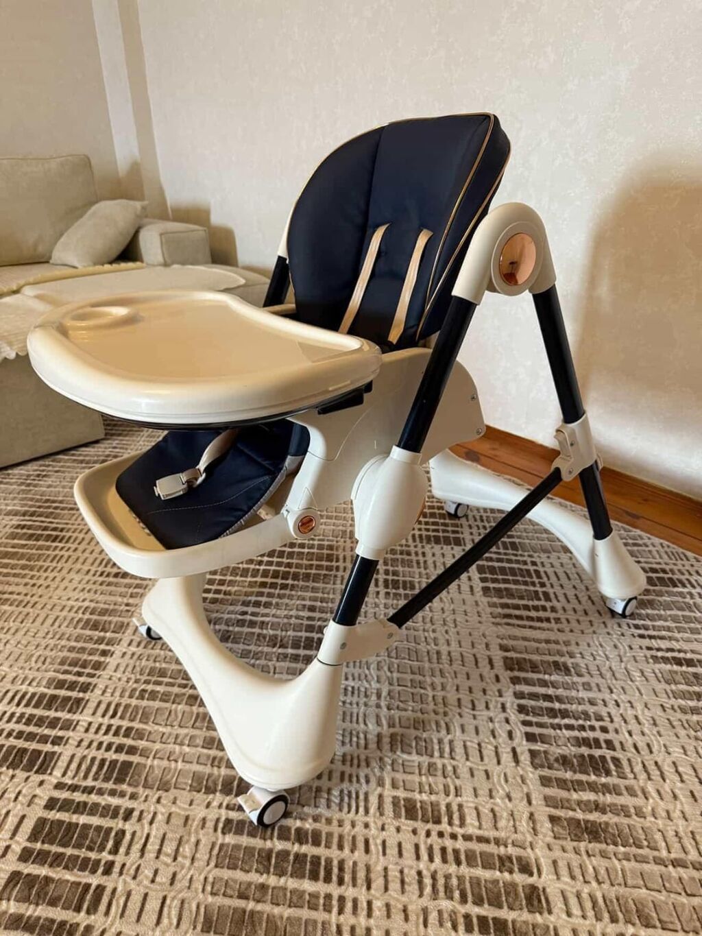 Endirimm Yemek masasi qiymeti 70man teze kimi az istifade olunub