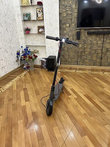 İşlənmiş Elektrik samokat 9", 501 - 750 Vt, 26 - 35 km/s, Ünvandan götürmə - şəkil 2