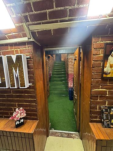 Beer Room – Pub & Lunch - Yeraltı konseptli, kərpic divarlı - şəkil 3