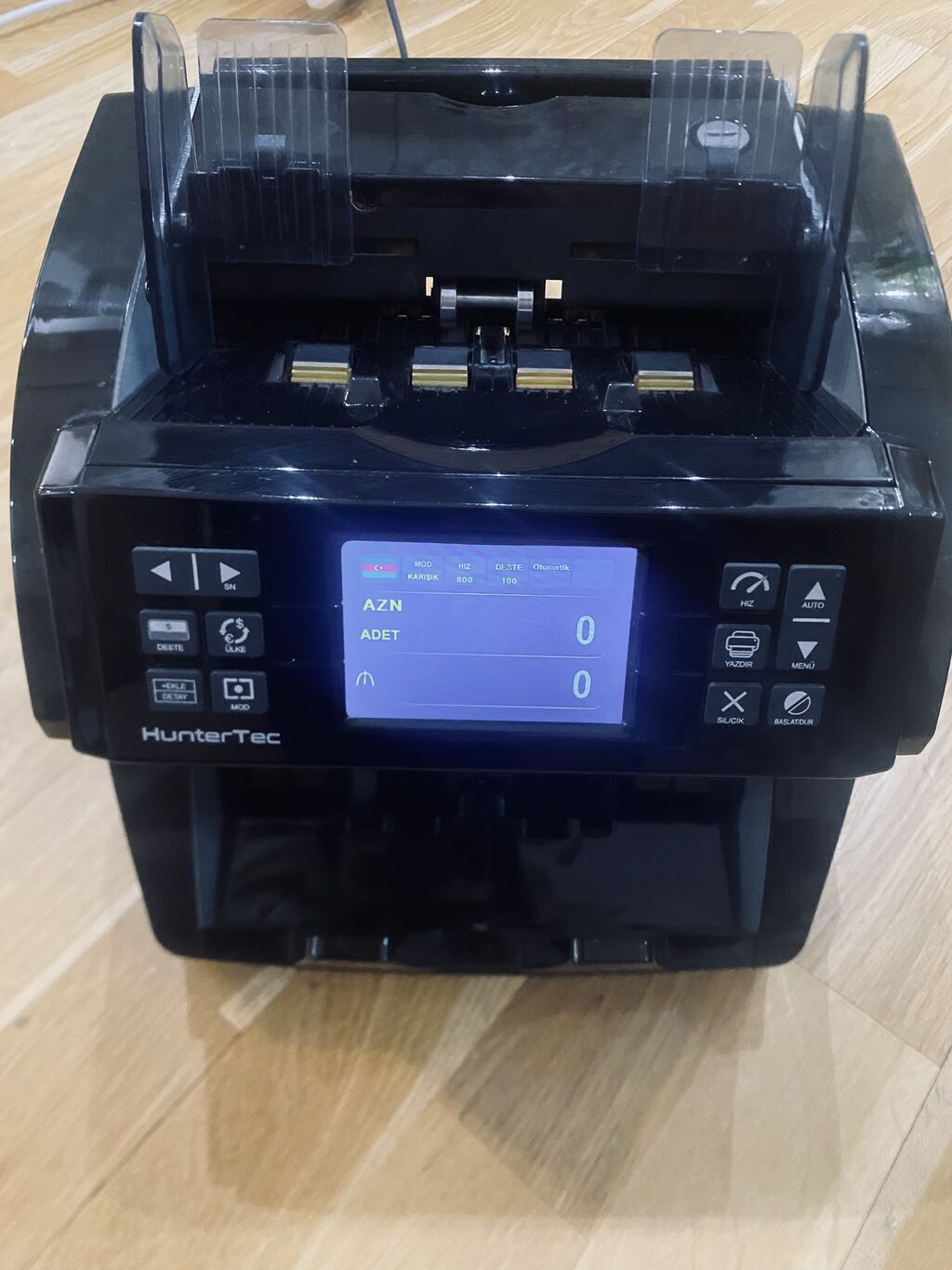 2100 Manata alınıb.HunterTec pul sayğacı və saxta əskinas aşkarlayıcı