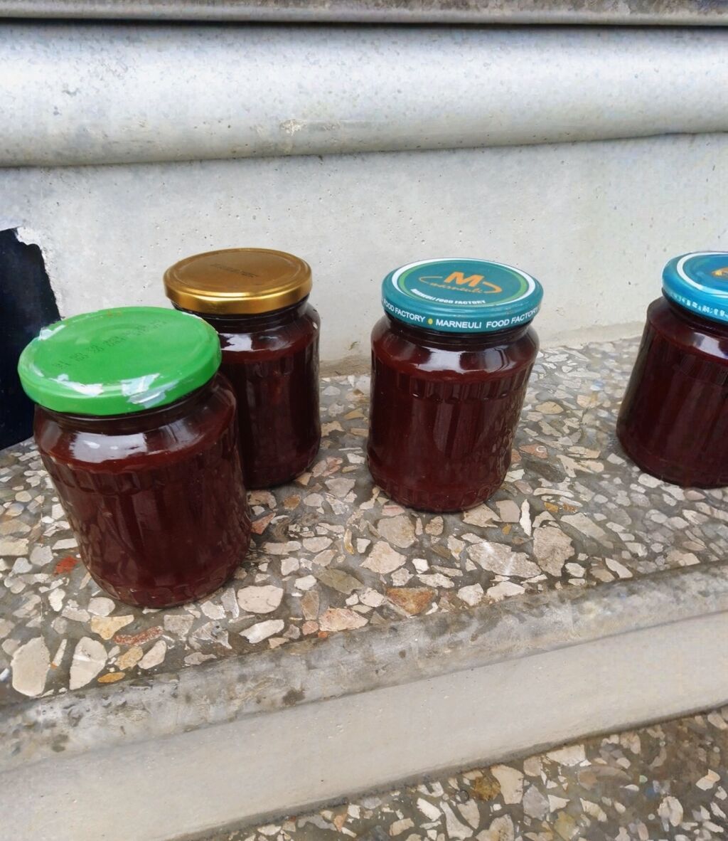 🏞️ Şəkidə ev şəraitində hazırlanıb.Bankalarda tutumu ⏲️ bir kilodan