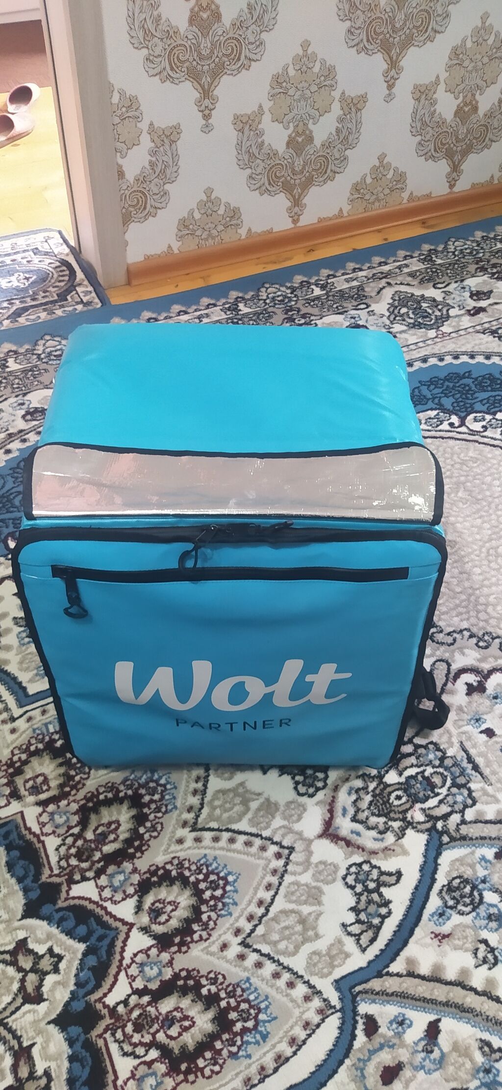 Wolt Partner istilik/soyuqluq saxlayan çatdırılma çantası - Brend