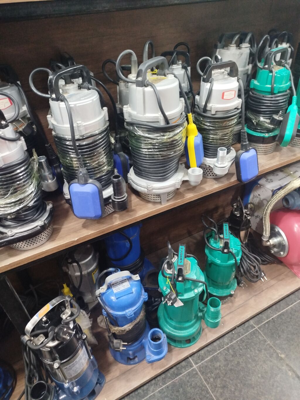 Her novde paplavoklu quyu matorlarimzi var temiz su üçün cirkli su