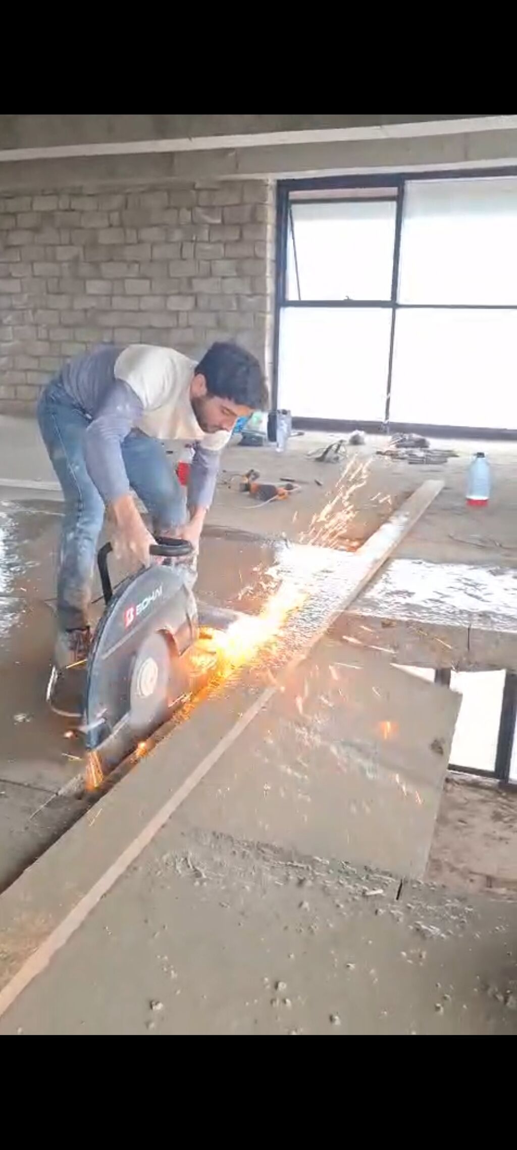 Beton kəsim xidməti - Beton döşəmə, tavan və divarların dəqiq