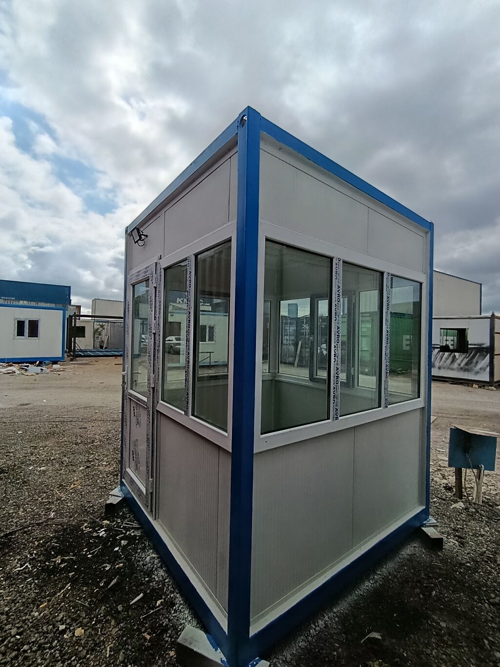 Mühafizə otağı (post) – 2.00 x 2.00 - Ölçü: 2.00 x 2.00 m (kvadrat